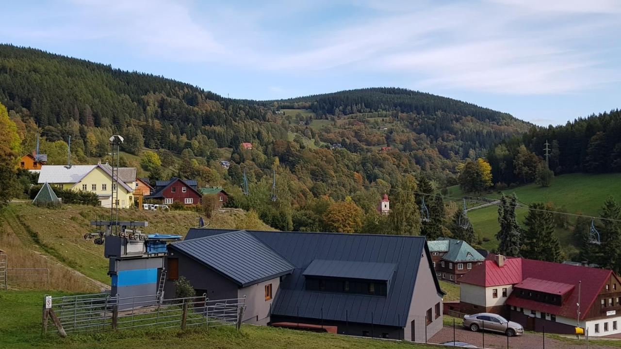 Ski Apartmany Nymburska Chata เปซ โปด ซนีชโกว์ ภายนอก รูปภาพ