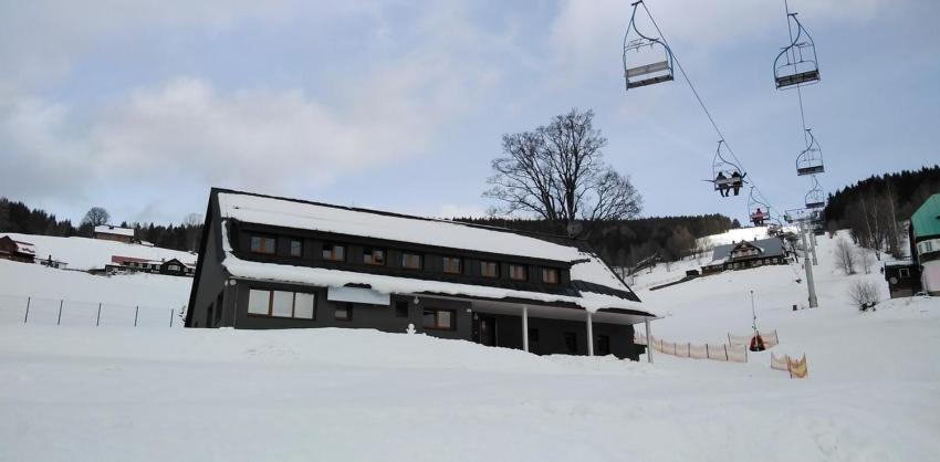 Ski Apartmany Nymburska Chata เปซ โปด ซนีชโกว์ ภายนอก รูปภาพ